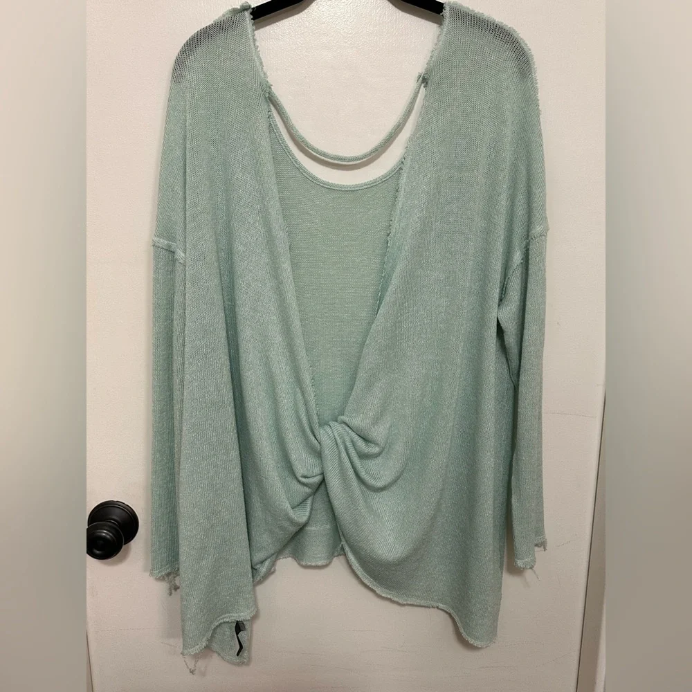 Torrid Sweater with Knot Design in Back - Plus Size - Picture 4 of 10